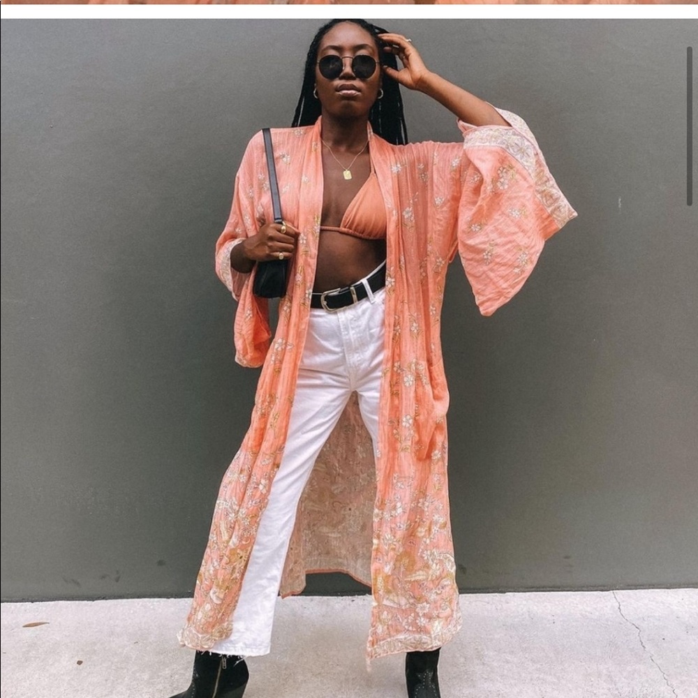 Spell & the Gypsy Collective Hendrix Kimono Dusty Pink Gold threads ✨✨